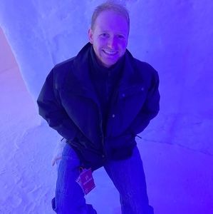 Meet your Posher, Chris